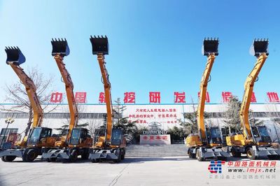 【2024開門紅】恒特挖掘機批量發車儀式!