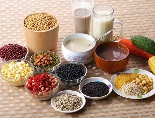 掉發(fā)嚴(yán)重 白發(fā)多 可能是你忽略了這3件事